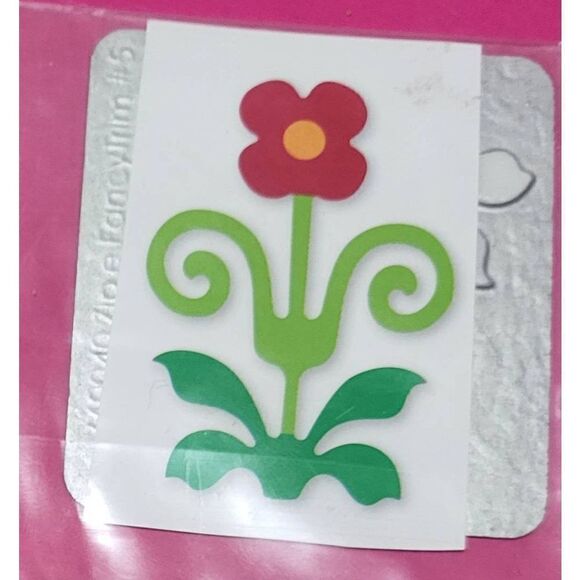 Accucut Wafer Thin Flowers Die Set - Picture 4 of 4